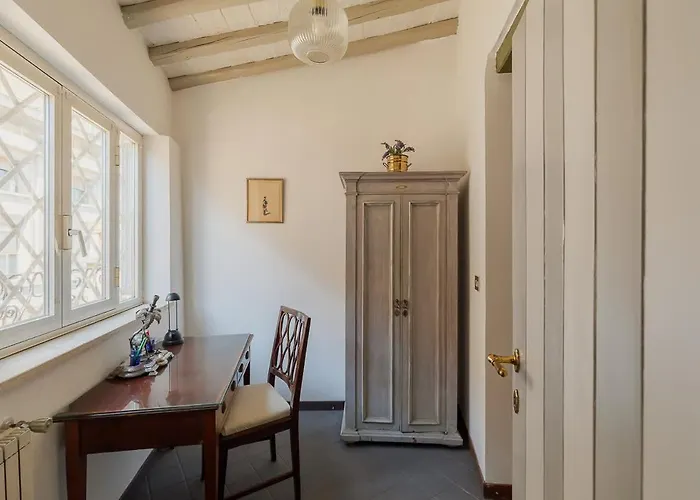 Barberini Charming Attic By Romeloft Apartment